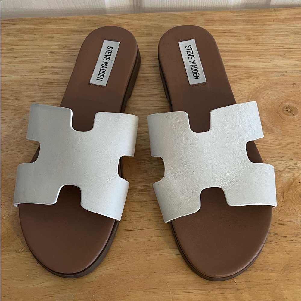 Steve Madden Dariella Off White/Cream Slide Sandals